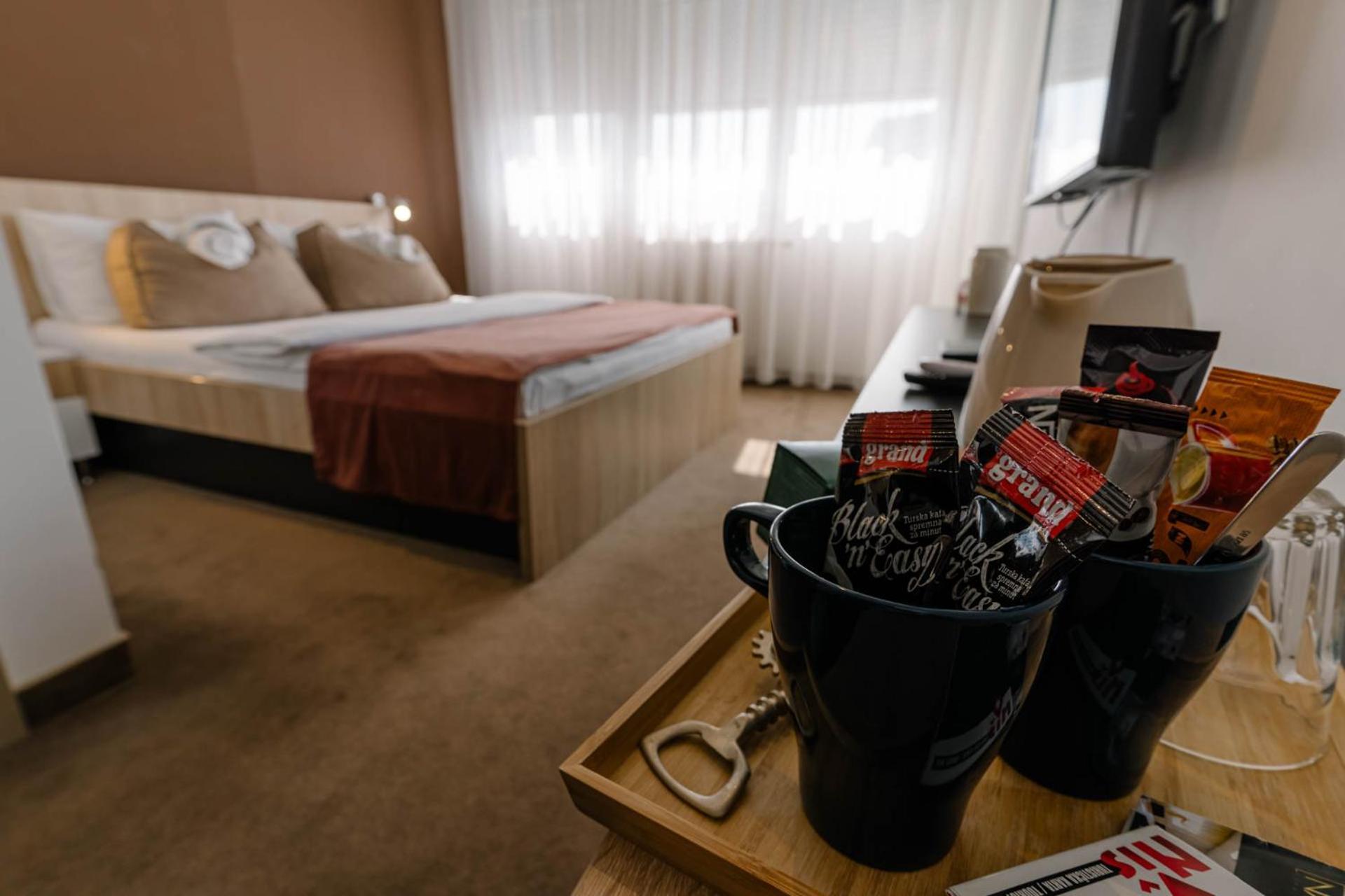 Nar Royalton Accommodation Ni Buitenkant foto